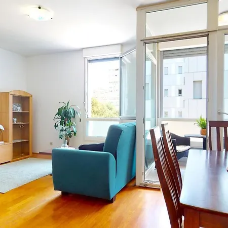 Apartmán Modern Budget For Up To 5 Guests