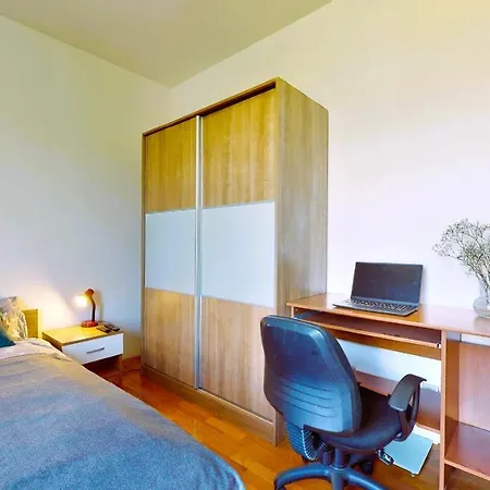 Modern Budget For Up To 5 Guests Apartmán Split